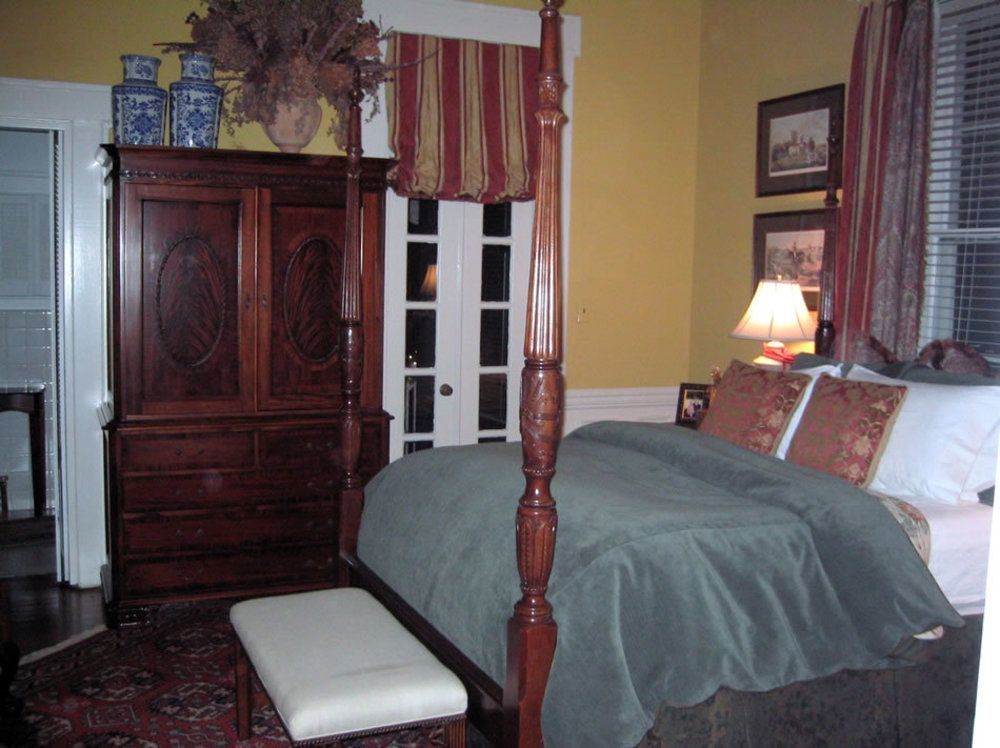 Belle Oaks Inn Gonzales Bagian luar foto
